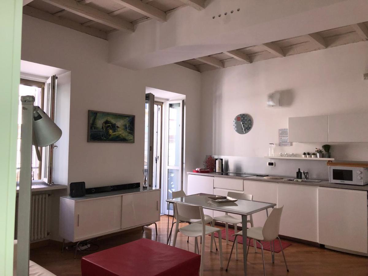 Emma Home Adiacente Alla Piazza Ducale 维杰瓦诺 外观 照片