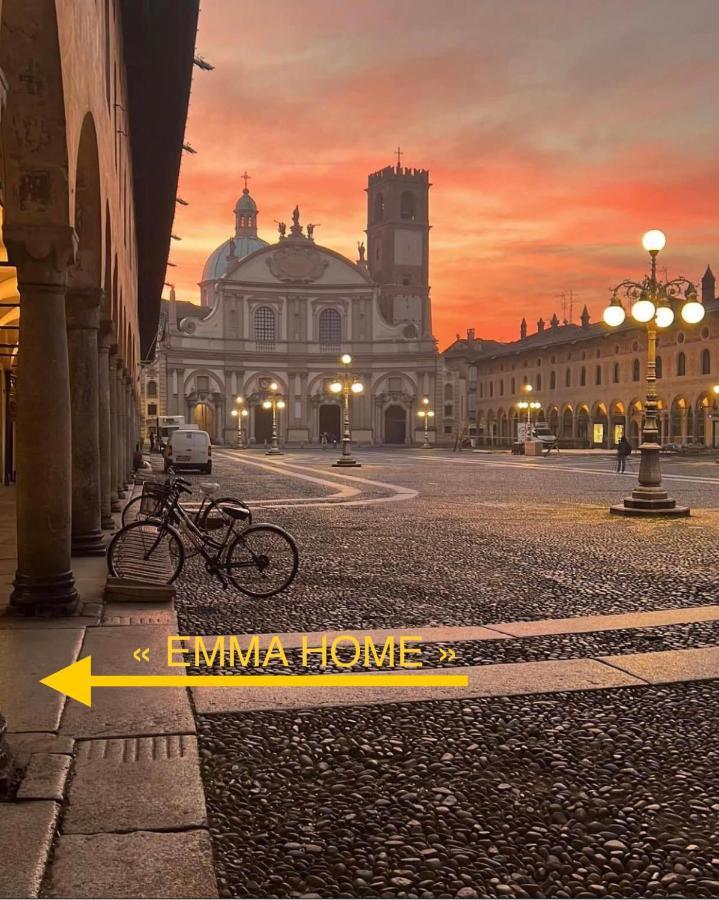 Emma Home Adiacente Alla Piazza Ducale 维杰瓦诺 外观 照片