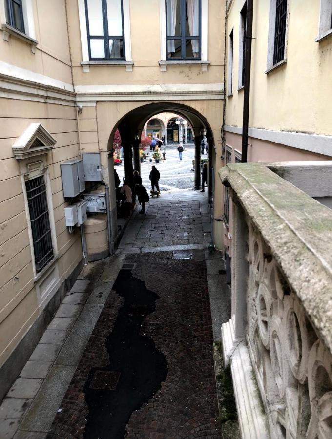 Emma Home Adiacente Alla Piazza Ducale 维杰瓦诺 外观 照片